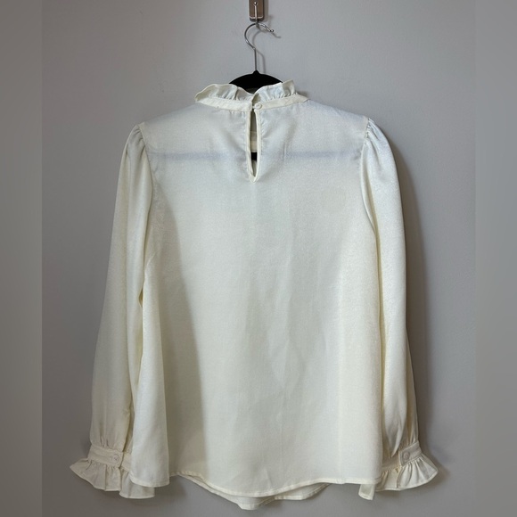 JODIFL Cream Ruffle Blouse Size S - Picture 2 of 8